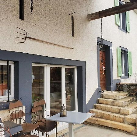 Au Petit Bonheur Courgenay Exterior foto